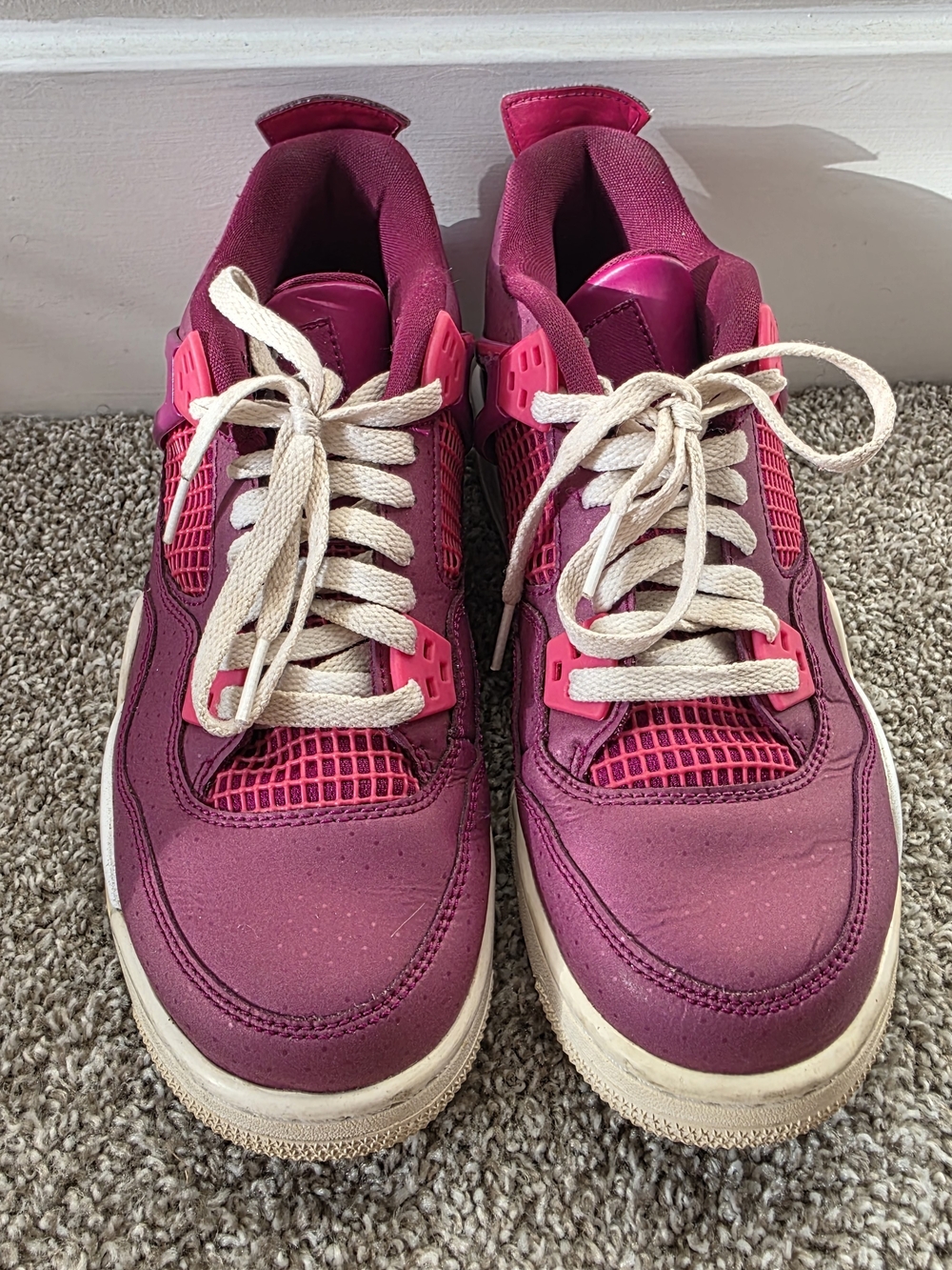 Air Jordan 4 Retro GS Valentine's Day True Berry 487724-661 Size 6 1/2